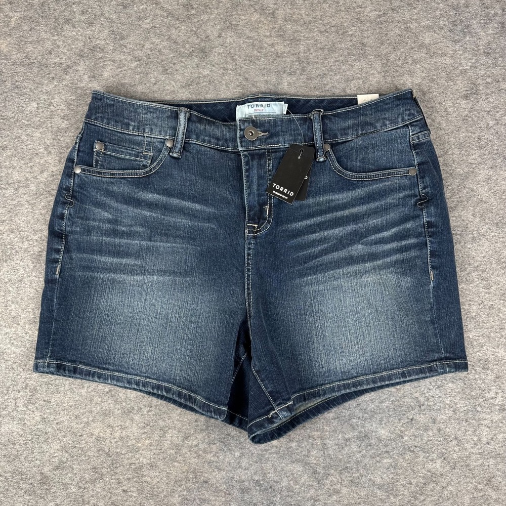 Torrid Vintage Stretch Denim Shorts 5" Deep Water Blue Womens 16